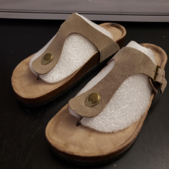 Skechers Pyramid Sandals - Picture 2 of 4